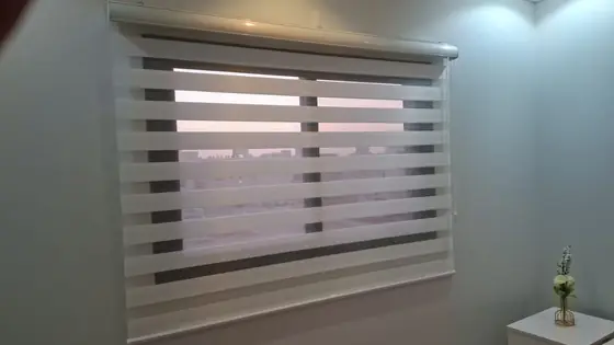 Roller blind made to measure